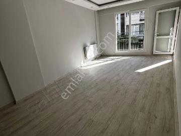 Saruhanlı Merkezde Arakat Geniş 2+1 Kapalı Mutfak Kiralık Daire
