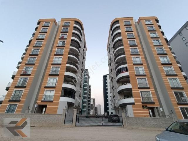 Sarıcam Bld Cıvarı Sıte Icınde Satlik 3+1 Km Daire