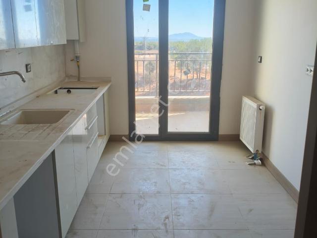 Sarıçam Göztepede Tokilerde Sıfır Bina Aydınlık 2+1 Kiralık Daire