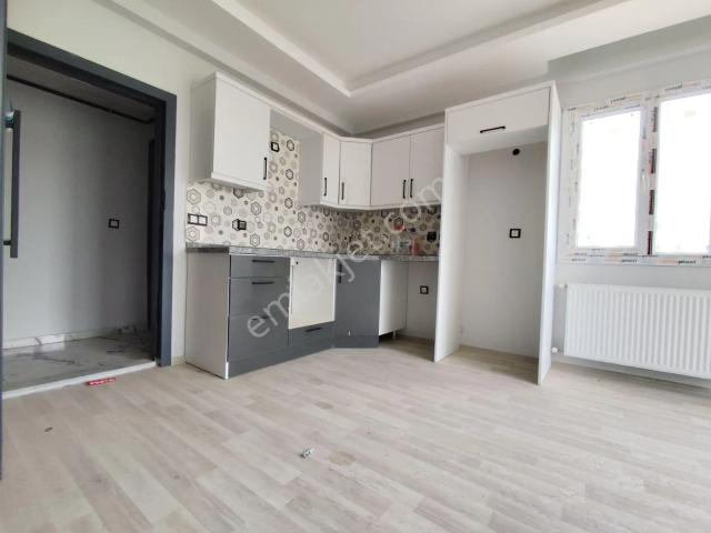 Sarıçam Gültepe Bulvar Üzerinde Kiralık 1+1 Daire