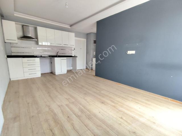 Sarıçam Gültepe Merkezi Konumda 1+1 Eşyasız Kiralık Daire