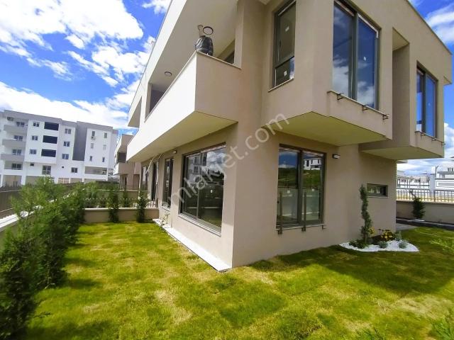 Sarıçam Da Güvenli Doğa İle İç İçe Bahçeli Ultra Lüks İkiz Villa