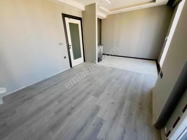 Sarıçam Emlaktan Sarıçam Belediye Arkası Uygun Kombili Daire