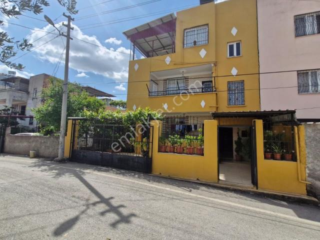 Sarıçam Yeşiltepe Mah. Satılık 3 Katlı Müstakil Daire 190m2 Arsa
