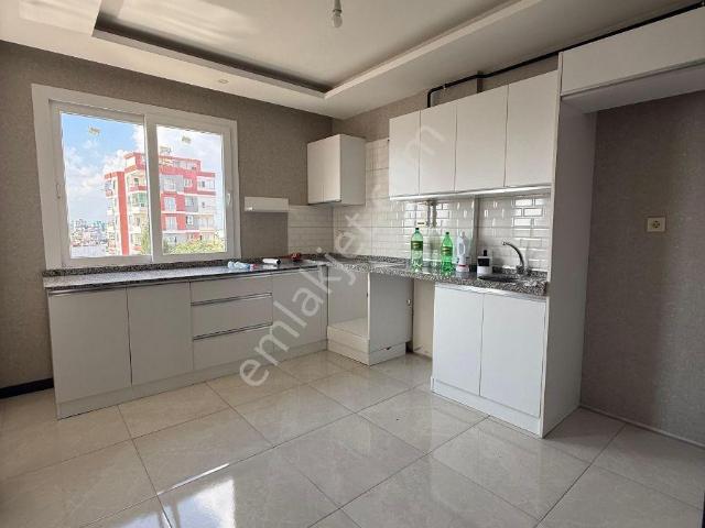 Sarıçam Yeşitepe'de Satılık 2+1 Kapalı Mutfak Daire