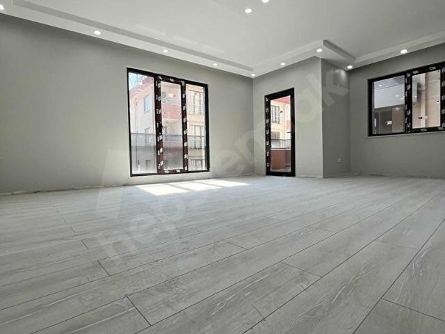 Sarıgazi Merkezde Prestijli Yaşamın Yeni Adresi Lüks 3+1 Daire