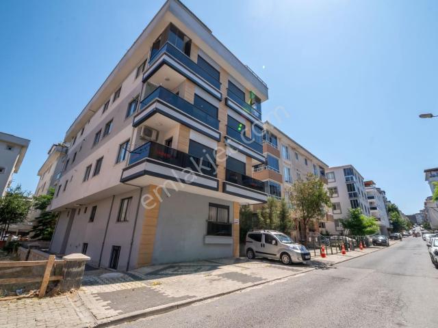 Sarıgazi Metronun Yanıbaşında Satılık Dubleks Daire