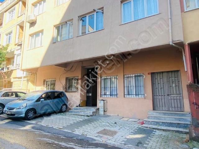Sarıgazi Namık Kemal Cad. 2+1 Bahçe Kullanımlı Kiralık Giriş Kat