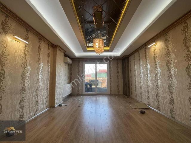 Sarıkız Meydanında Kiralık 5+1 Daire