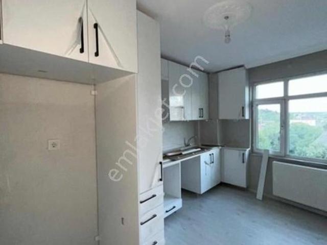 sarıköyde Bu Şartlarda Tek Aile Apartmanı Kiralık Daire