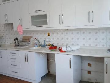 Sarı Köprüye Yakın Manavgatın Merkezinde Mutfak Banyo Yeni Irmağa 1.parselde 3+1arakat