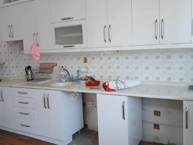 Sarı Köprüye Yakın Manavgatın Merkezinde Mutfak Banyo Yeni Irmağa 1.parselde 3+1arakat