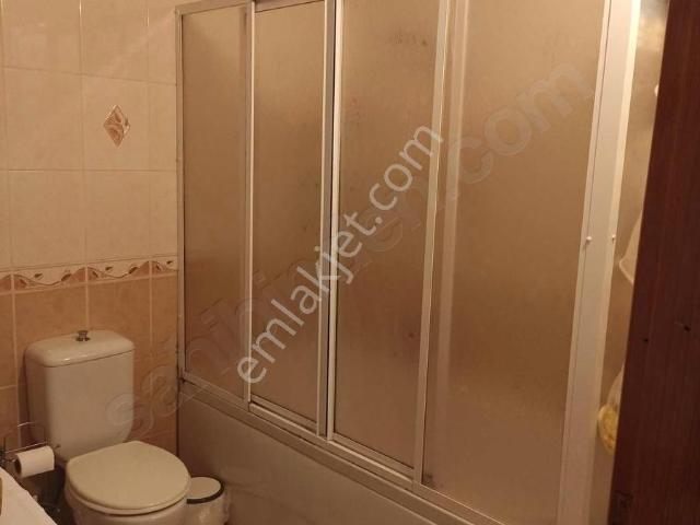Sarılar Ana Cadde Üzerinde Satılık 3+1 Ara Kat