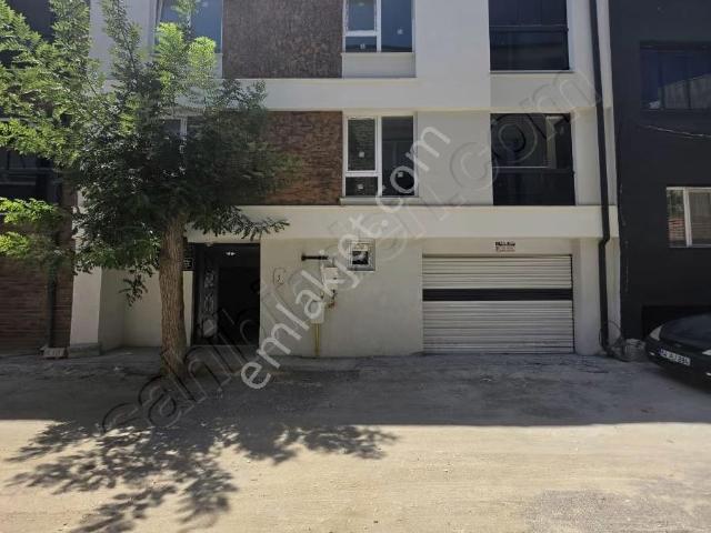 Sarılar Gayrimenkul Den Esentepe De Sarılık 2+0 Daire