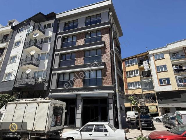 Sarılar Gm'den Şehir Merkezi Geniş 1+1 Cadde Üzeri Kiralık Daire
