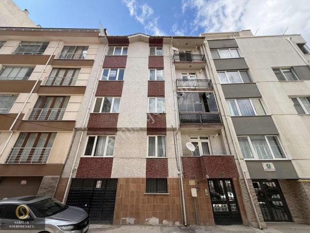 Sarılar Gm'den Vatan Caddesi Arası Arakat Kombili 3+1 Kiralık