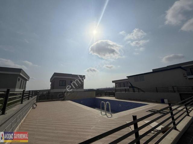 Sarılar İnşaat Aria Modern De Geniş Bahçeli C8 No'lu Lüks Villa