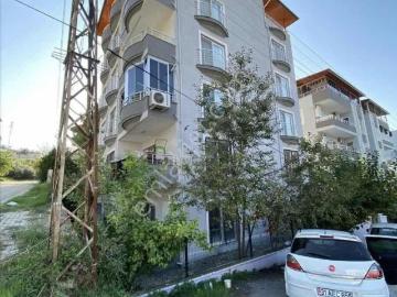Sarımazıda Acil Satılık Yeni Gibi Bina