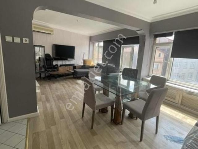 Sarıyer Merkezde Eşyalı İçi Temiz Çatı Dubleks Kiralık