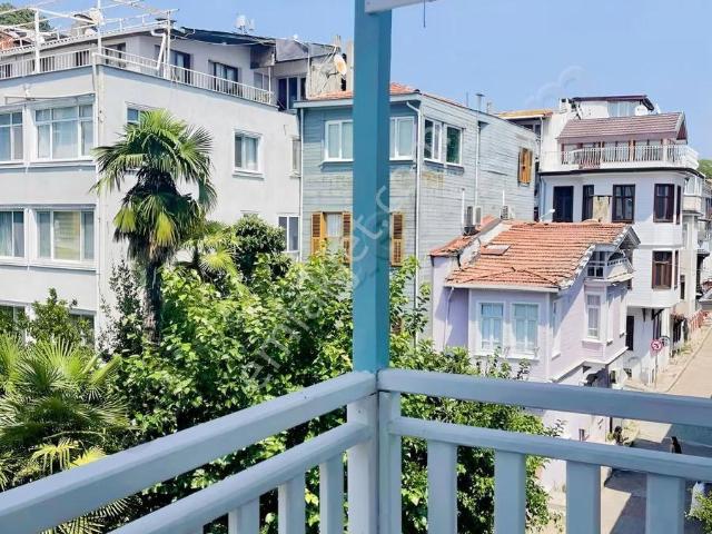 Sarıyer Büyükdere De Satılık Köşk