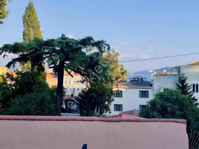 Sarıyer Büyükdere'de Eşyalı Kiralık Daire