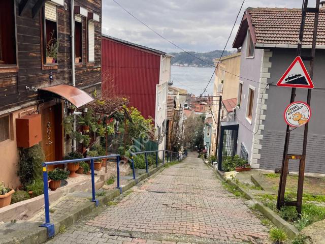 Sarıyer Büyükdere'de Satılık Deniz Manzaralı Daire