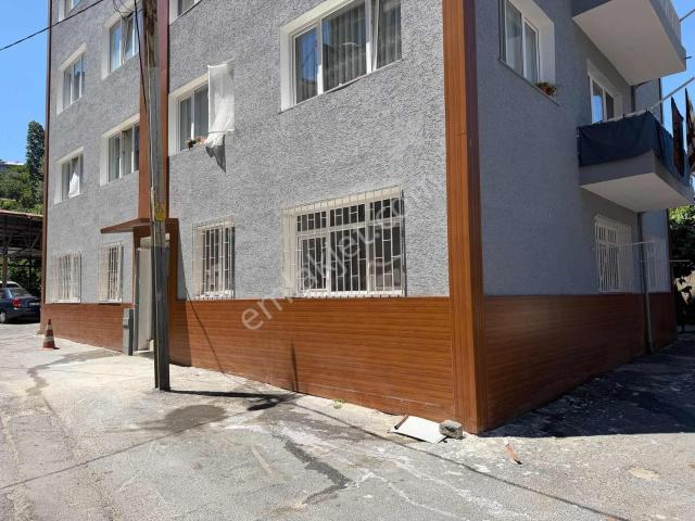 Sarıyer İstinye Merkez'de İçi Yenilenmiş 2+1 Kiralık Daire