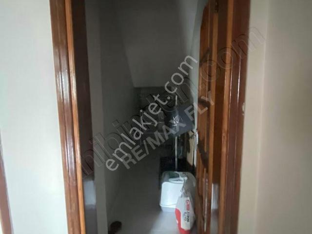 Sarıyer Kireçburnu'nda Ferah 1+1 Kiralık Daire