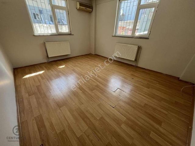 Sarıyer Pınar Mahallesi Giriş Kat 3+1 Kiralık Daire