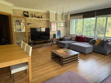 Sarıyer Zekeriyaköy Medyakent Sitesinde Satılık Gölmanzaralı 3+1