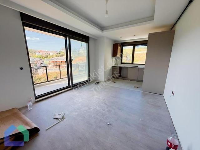Sarıyer 2+1 Orman Manzaralı Satılık Fırsat Daire Maden.mah