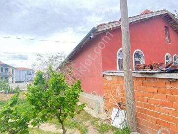 Saraçoğlu Müstakil Daire 900 Metre Arsa İçinde