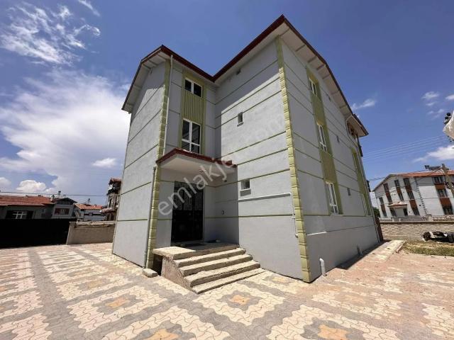Saracoğlunda 2.5 Katlı Satılık Müstakil Ev