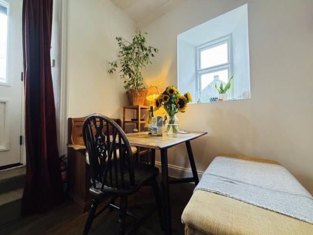 Saracen Place, Penryn
