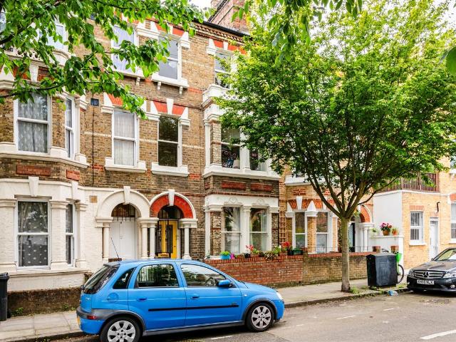 Saratoga Road, London E5, 2 bed maisonette to rent, £3,300 pcm | PrimeLocation