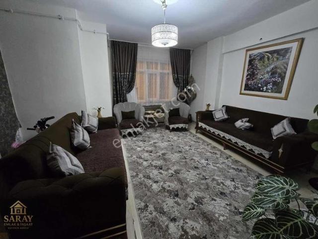 Saray Emlaktan Satılık 2 1 80 M2 Ara Kat Daire