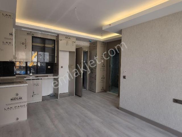 Saraycık X Yapı Sitesinde Sıfır 1+1 Kiralık Daire