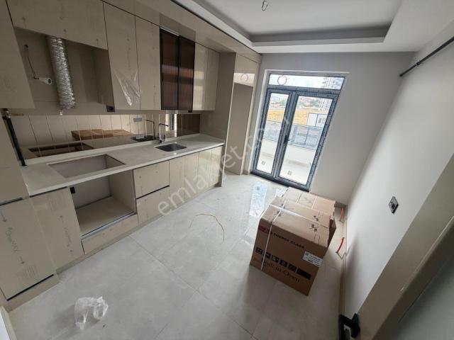 Saraycık Mahallesin'de Site İçi Lüx Yapılı Ön Cephe 2+1daire !