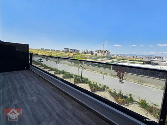 SARAYCIK LAGOM SİTESİ KİRALIK 1+1 BÜYÜK BALKONLU PARK CEPHELİ DAİRE