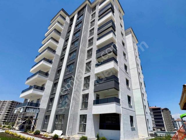 Saraykent'te Site İçerisinde Geniş Mutfak Ve Balkonlu 2+1 Daire