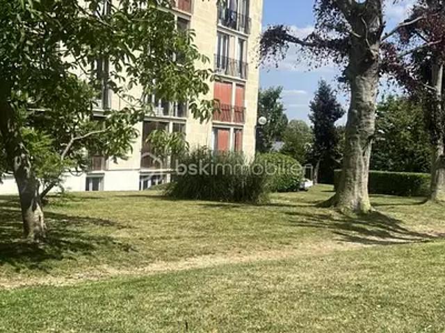 Sarcelles 95200 Achat / Vente appartement 3 pièces t3 au dernier étage cave