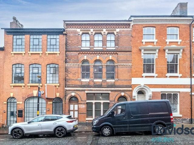 Sargeant Partnership, 18 Vittoria Street, Birmingham, B1 3PE, United Kingdom | 3 bed apartment for rent #133544288 | Rentberry