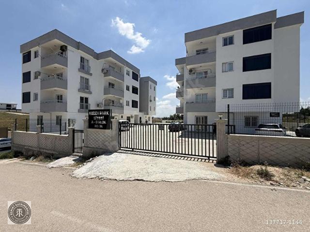SARIÇAM BOYNUYOĞUN MAHALLESİ AZ KATLI SIFIR 1+1 SİTE İÇERİSİNDE