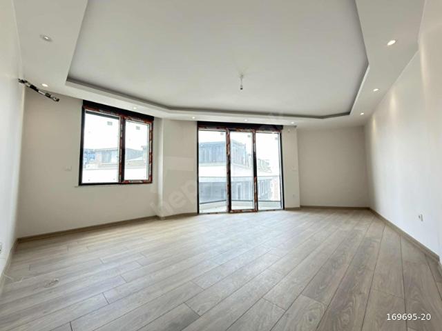 SARIÇAM EMLAKTAN KÜÇÜKYALI MAH BUTİK SİTE İÇİ 3+1 SATILIK DAİRE