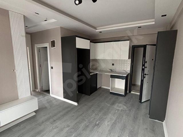 SARIÇAM GÜLTEPEDE 1 M KREDİ İMKANI İLELÜX İŞÇİLİKLİ BULVARA YAKIN 2+1