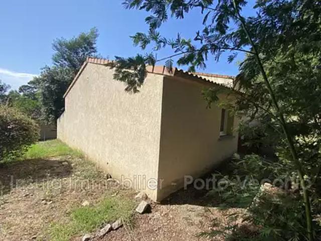 Sari Solenzara 20145 Achat / Vente appartement 2 pièces t2 piscine terrasse