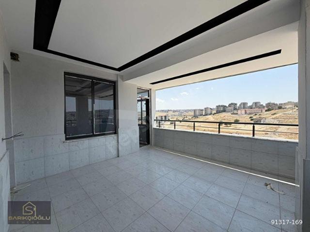 SARIKÇIOĞLUNDAN ANA CADDE ÜZERİNDE ÖN CEPHE 120M2 2.5+1