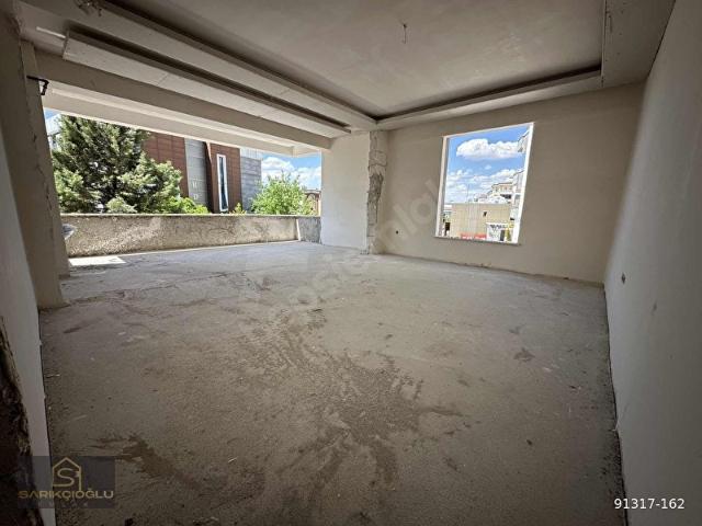 SARIKÇIOĞLUNDAN RASAF YOLU ÜZERİNDE GENİŞ SIFIR 3.5+1 DAİRE