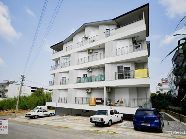 SARILAR DA KÖŞE PARSELDE ASANSÖRLÜ ARA KAT GÜNEY CEPHE 2+1 SIFIR