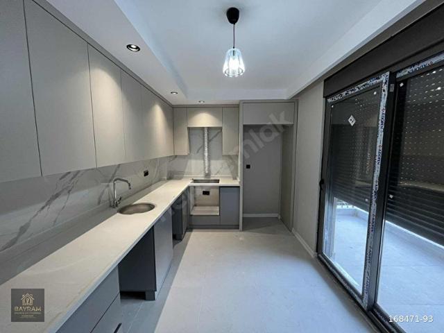 SARILAR'DA ULTRA LÜKS 2+1 SIFIR EBEVEYN BANYOLU ARAKAT DAİRE